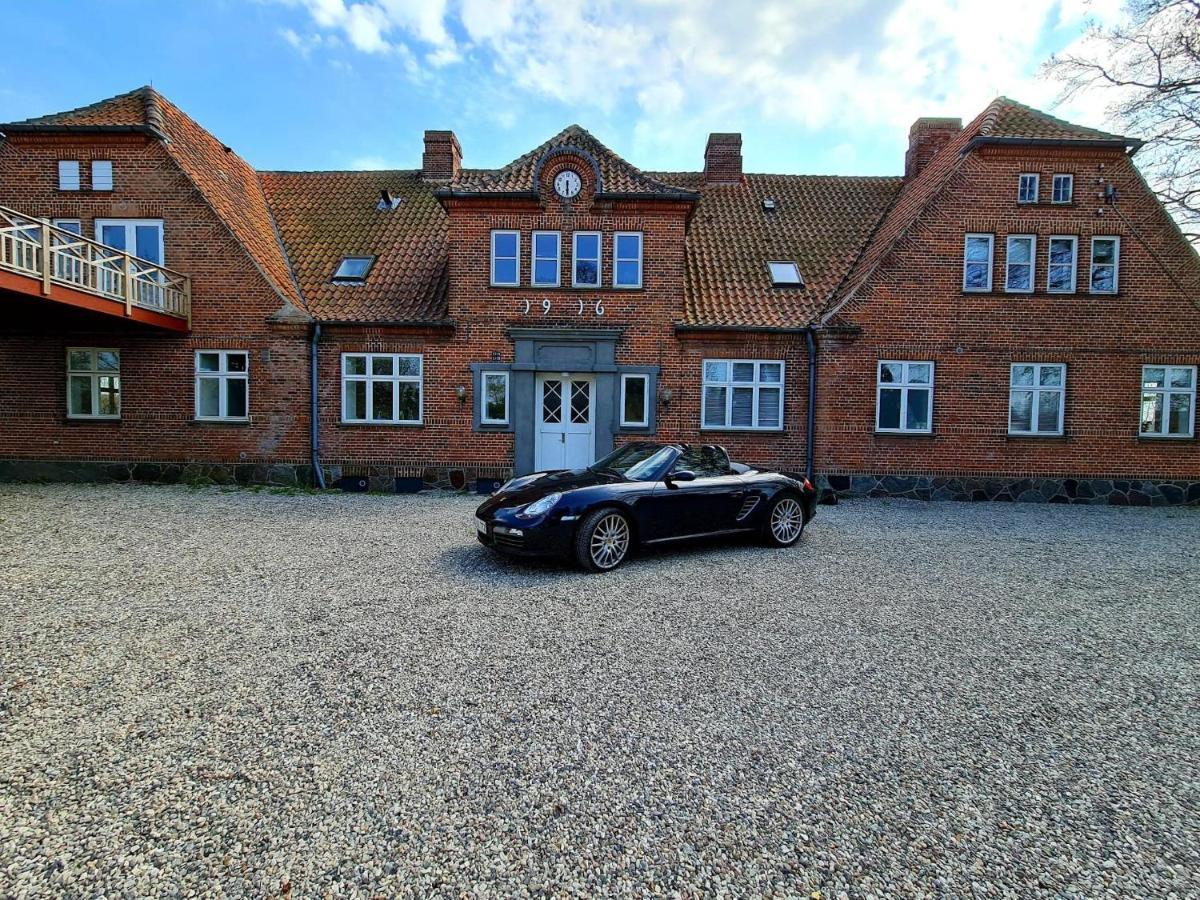 Stokkegaarden's & 3*